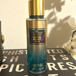Victoria’s Secret fragrance mist.